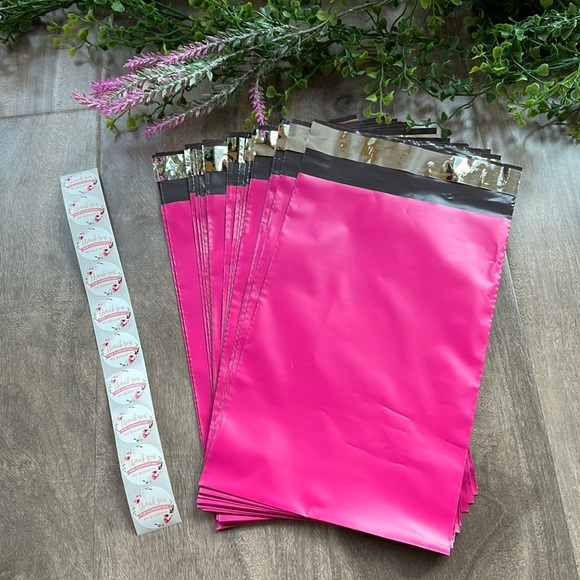 📦3/$20 - 20 - 6”x9” hot pink poly mailers + FREE stickers - Picture 4 of 4